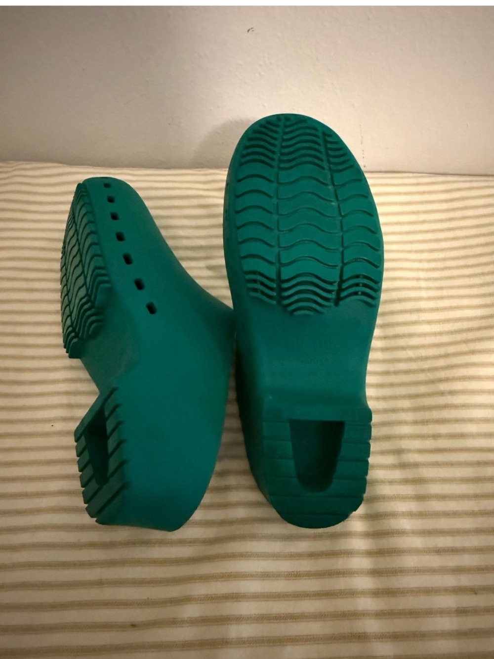 Green Calzuro Clogs